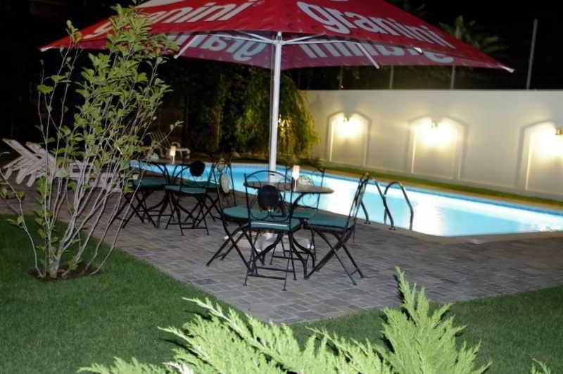Hotel Angelo D'Oro Ploeszti Zewnętrze zdjęcie