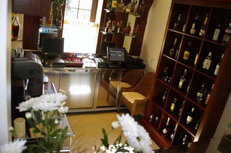 Hotel Angelo D'Oro Ploeszti Zewnętrze zdjęcie