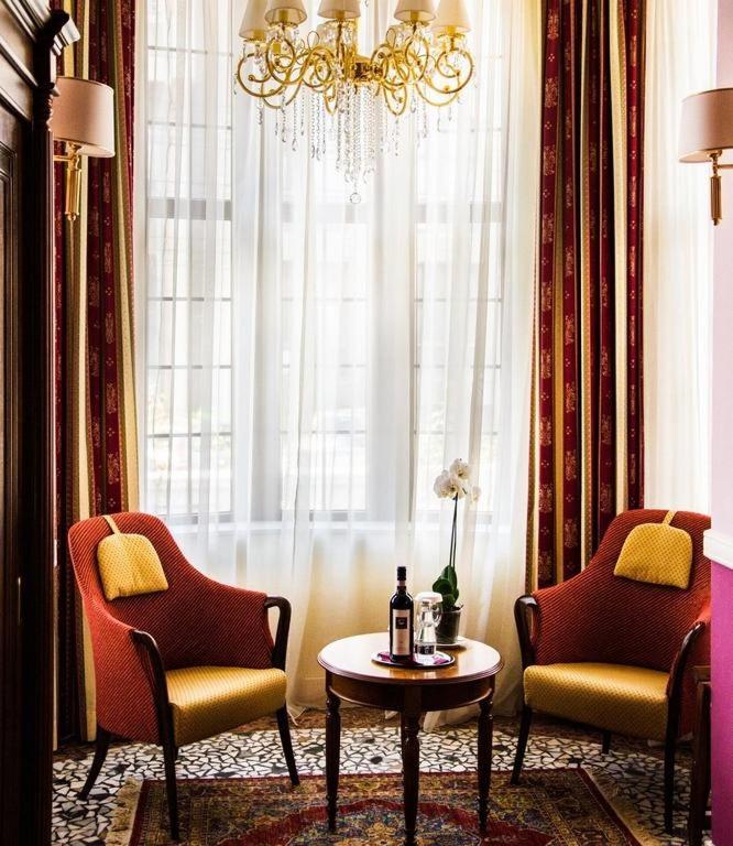 Hotel Angelo D'Oro Ploeszti Zewnętrze zdjęcie
