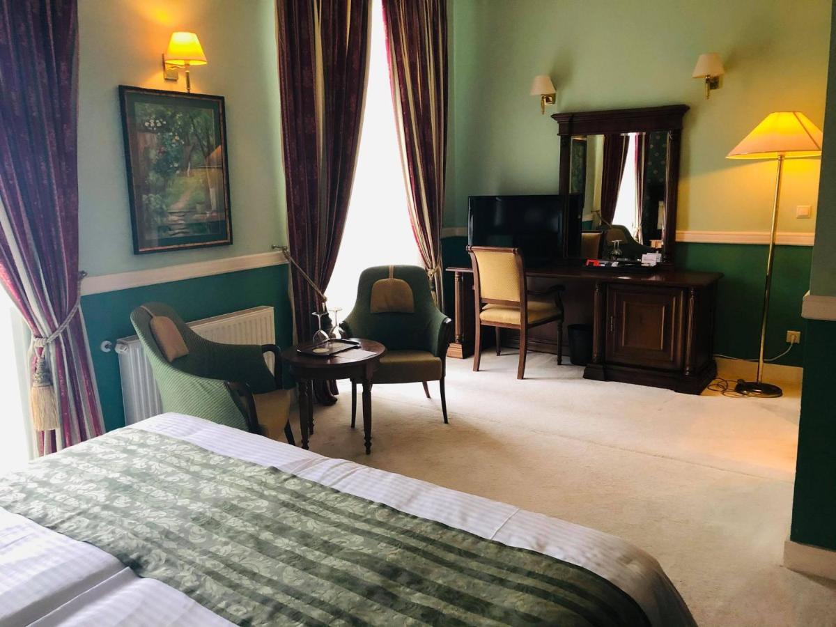 Hotel Angelo D'Oro Ploeszti Zewnętrze zdjęcie