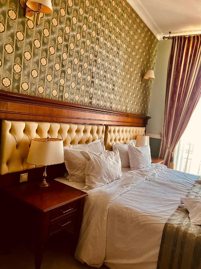 Hotel Angelo D'Oro Ploeszti Zewnętrze zdjęcie