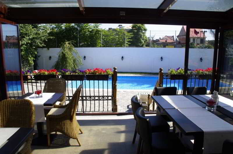 Hotel Angelo D'Oro Ploeszti Zewnętrze zdjęcie