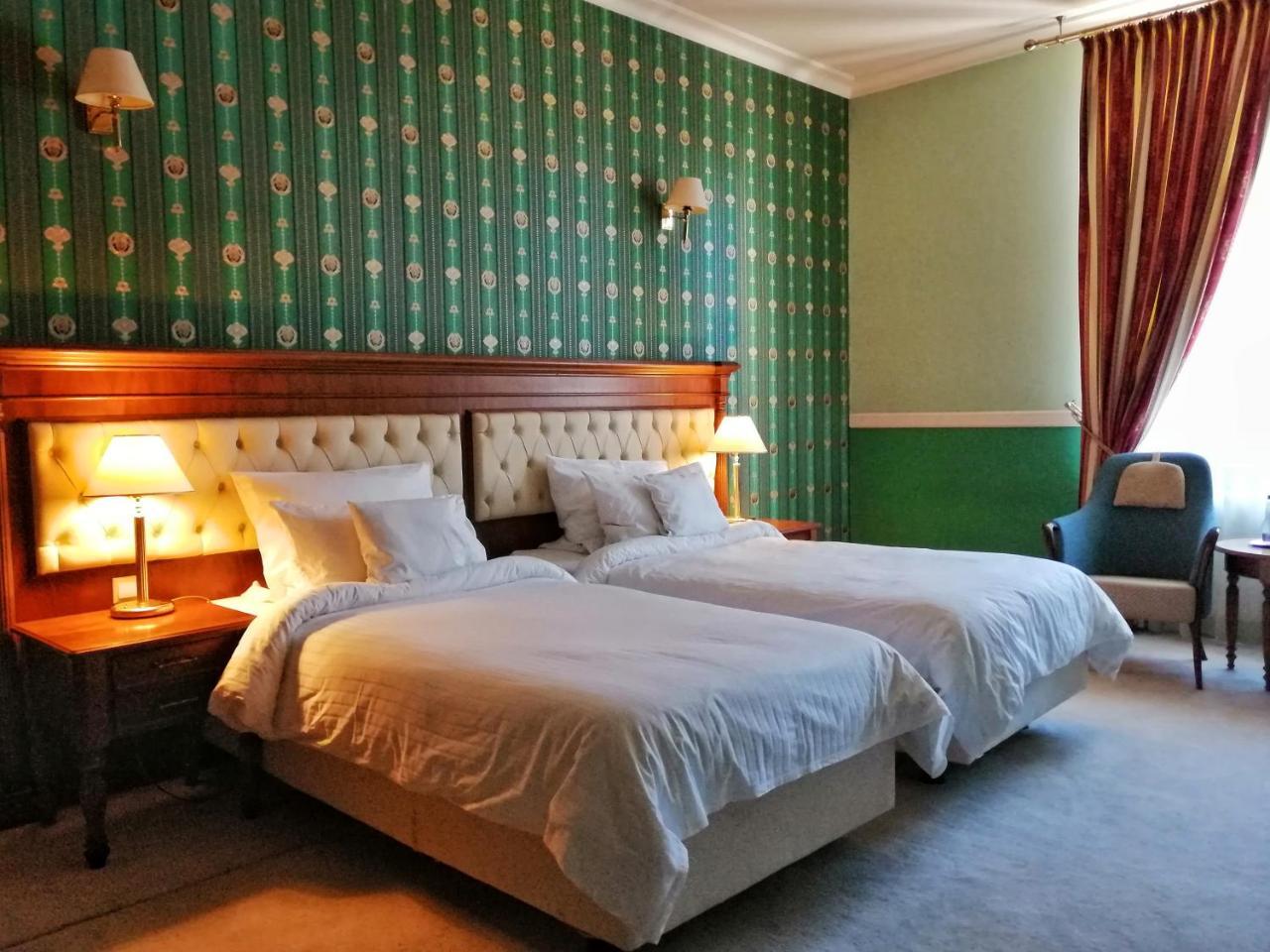 Hotel Angelo D'Oro Ploeszti Zewnętrze zdjęcie